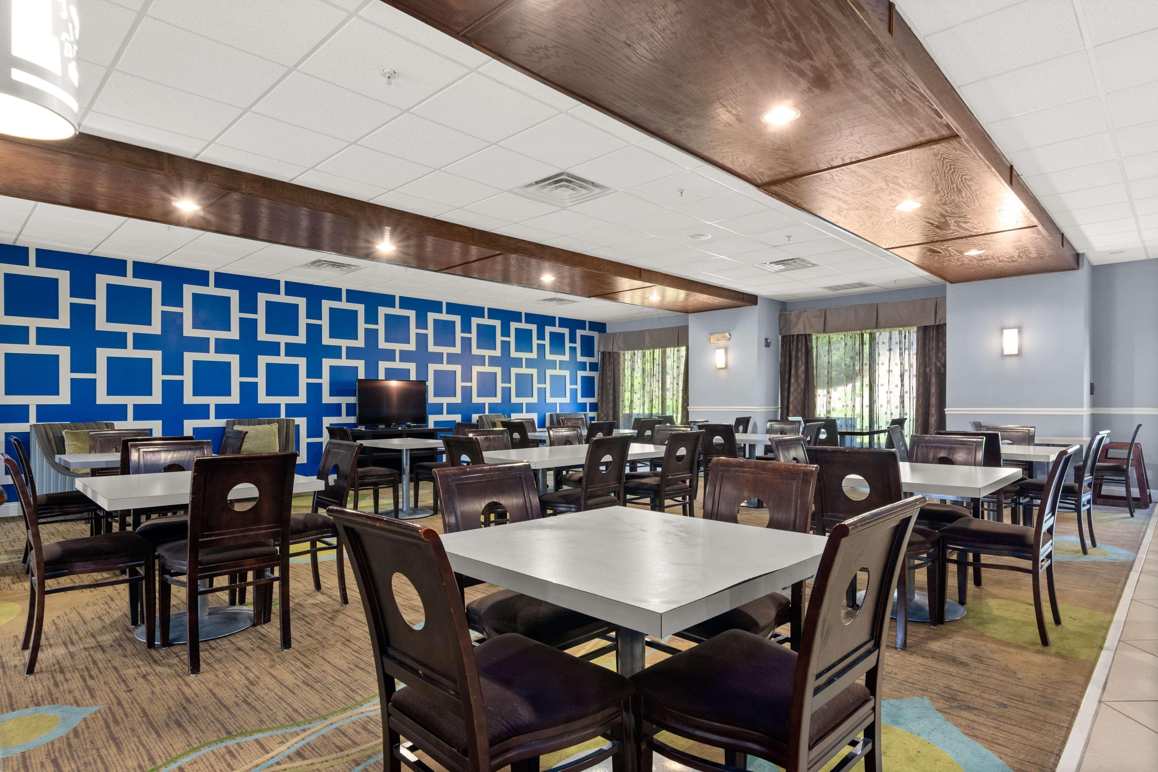 SureStay Plus Hotel By Best Western Portland Route 52 West Exterior foto